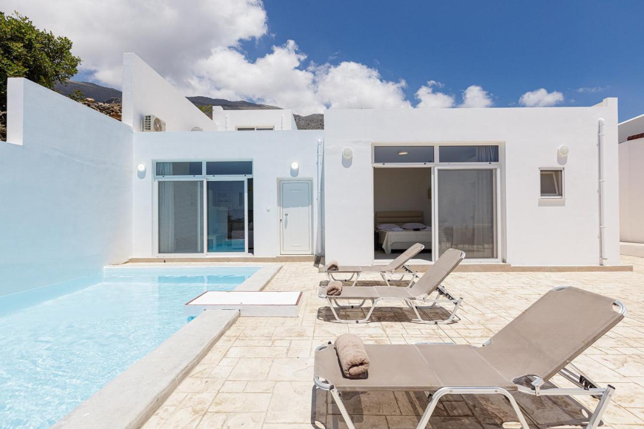 Petres Villas Плакиас Екстериор снимка