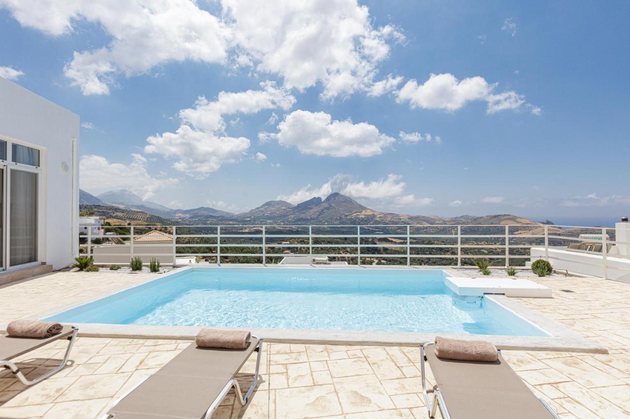 Petres Villas Плакиас Екстериор снимка