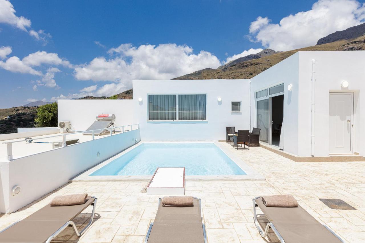 Petres Villas Плакиас Екстериор снимка