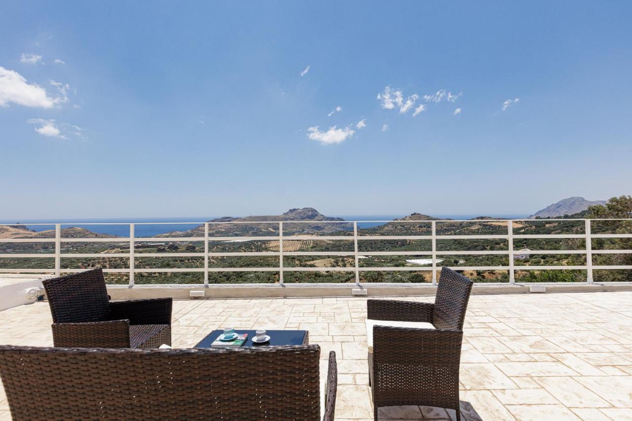 Petres Villas Плакиас Екстериор снимка